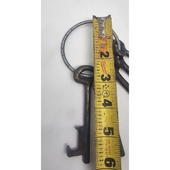 Decorative Set of Love Natural Cast Iron Skeleton Keys 6" Set Of 5 - Picture 6 of 7